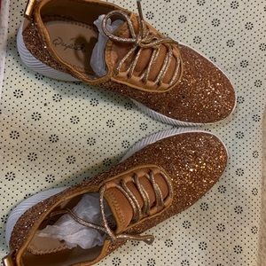 Fashionable sneakers